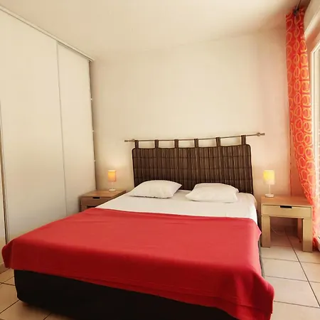 Le Manon Aparthotel Signes