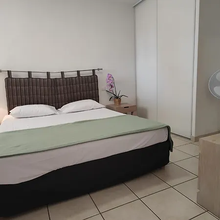 Le Manon Aparthotel *